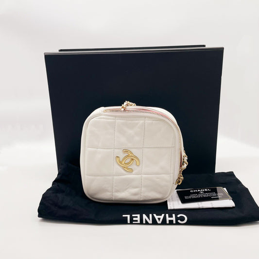 Preloved Chanel Diamond Bag