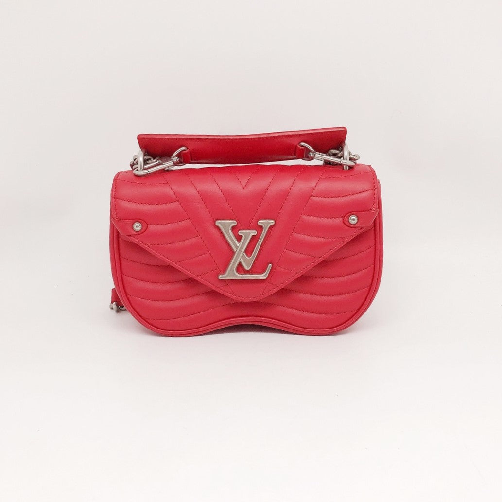 Shop Louis Vuitton Lv New Wave Chain Bag (LV NEW WAVE CHAIN BAG