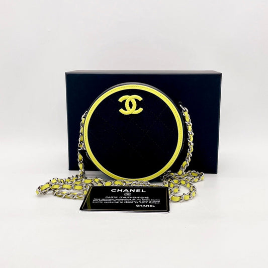 Preloved Chanel Limited Round Clutch with Chain