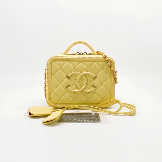 Preloved Chanel CC Filigree Vanity Case Small