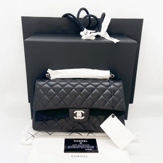 Preloved Chanel Classic Flap Medium