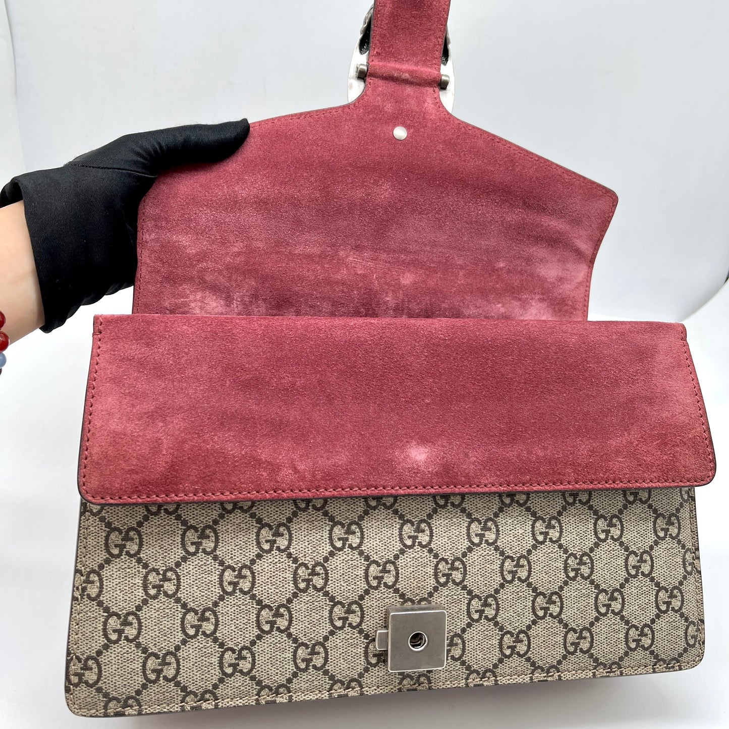 Preloved Gucci Dionysus Medium Shoulder Bag