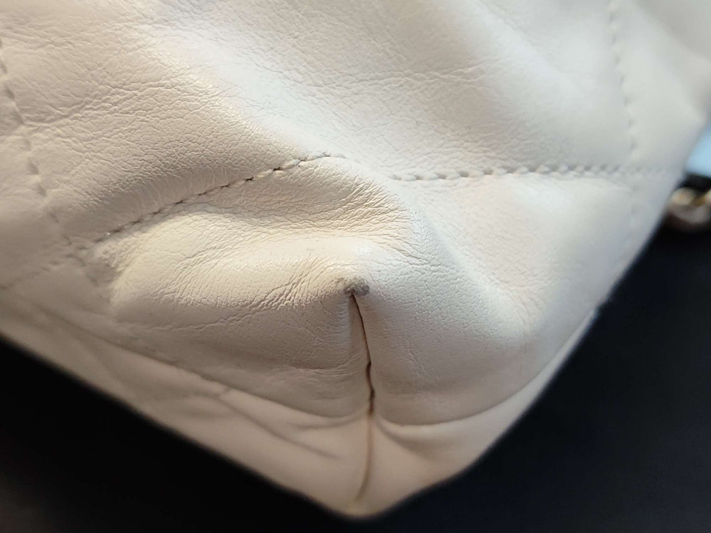 Preloved Chanel 22 Mini Bag 24C