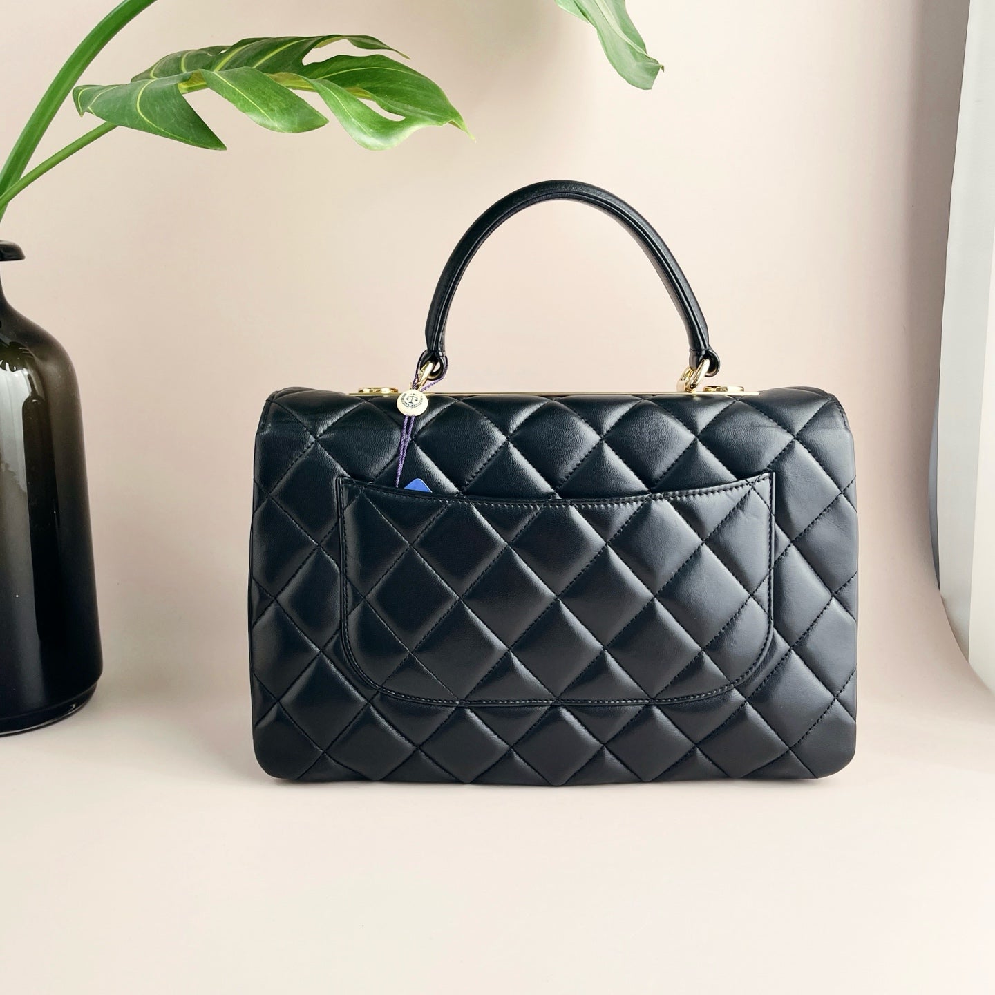 Preloved Chanel Black n Gold Trendy CC Medium