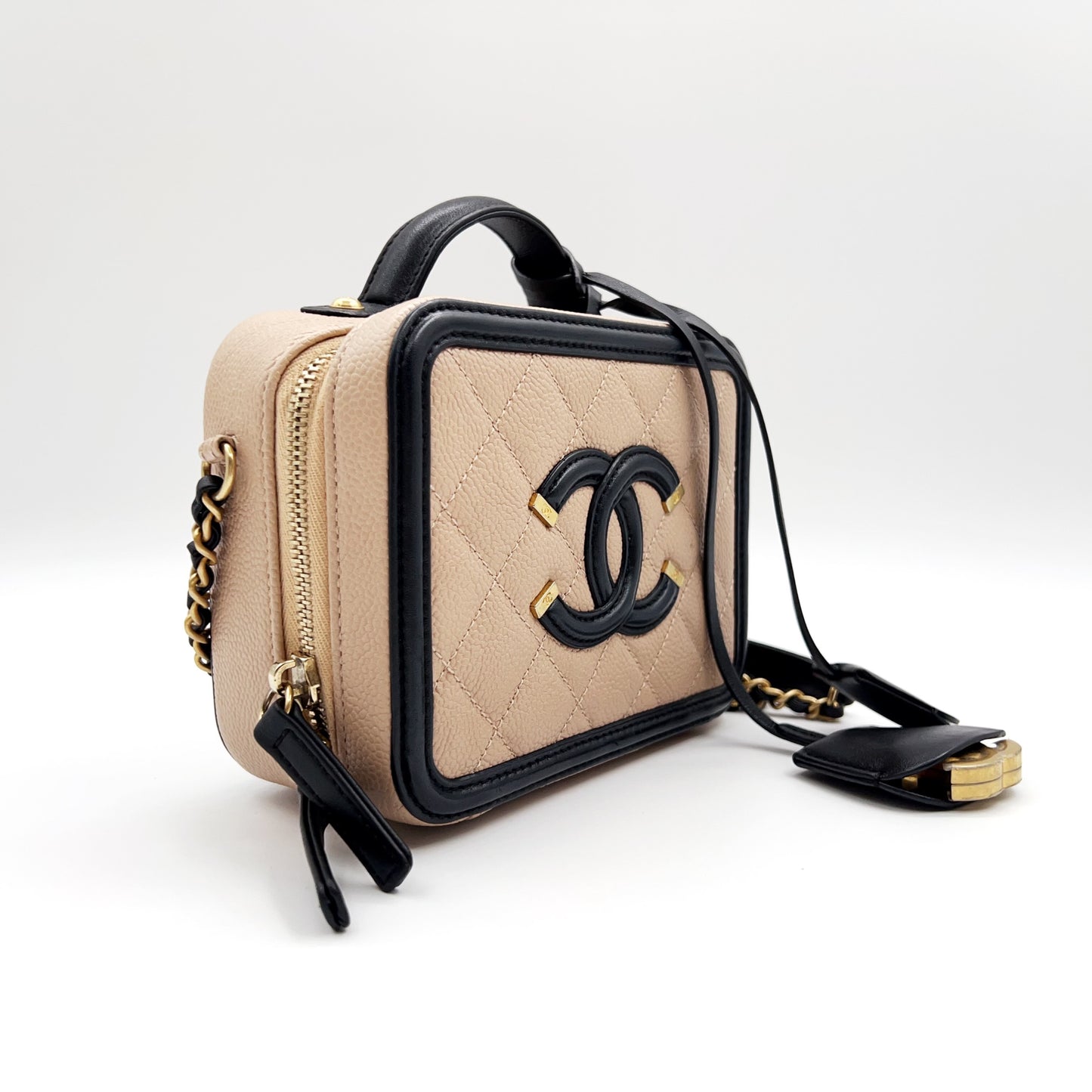 Preloved Chanel CC Filigree Vanity Case Small