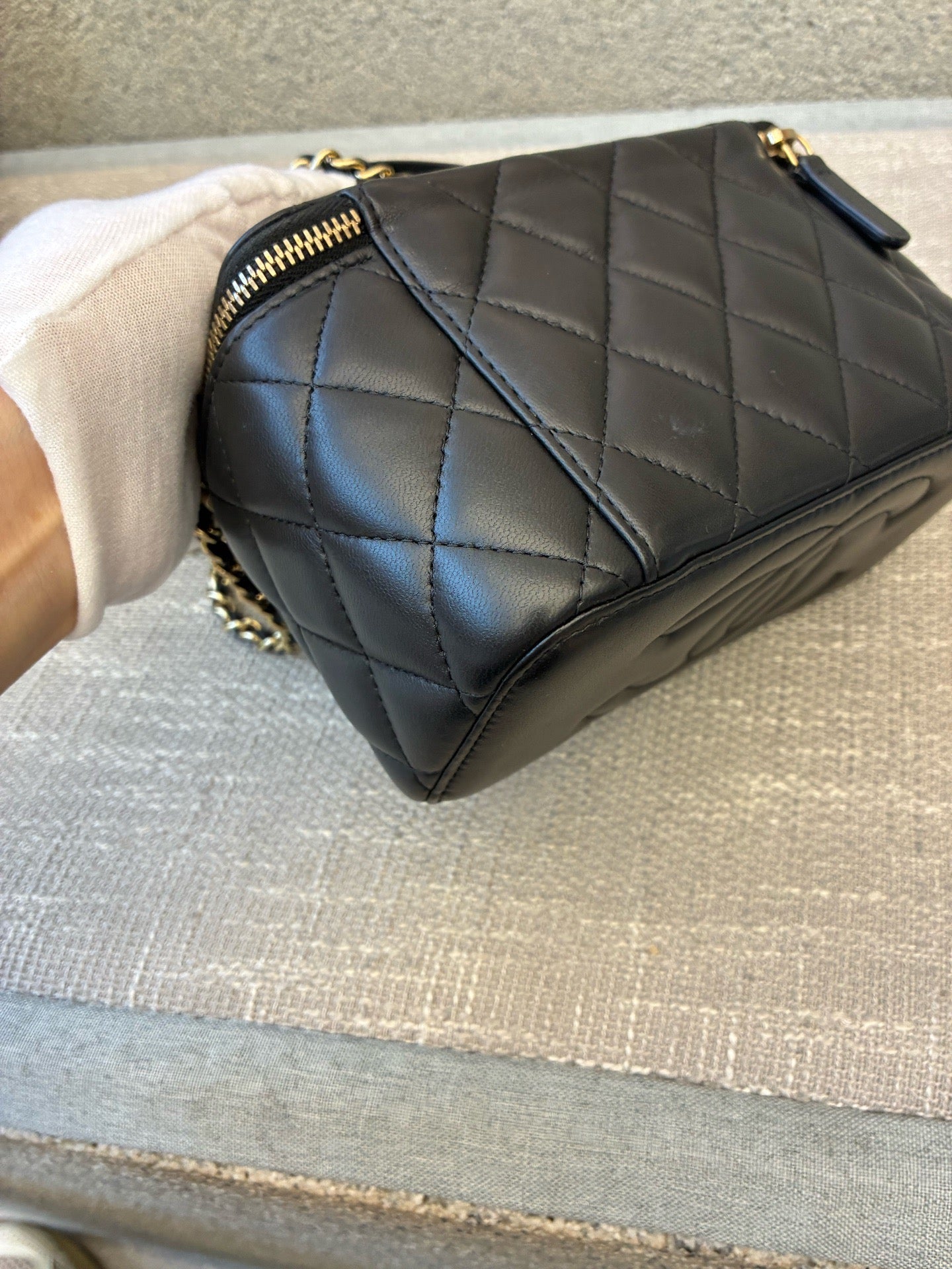 Preloved Chanel Black n Gold Classic Vanity Case with Top Handle