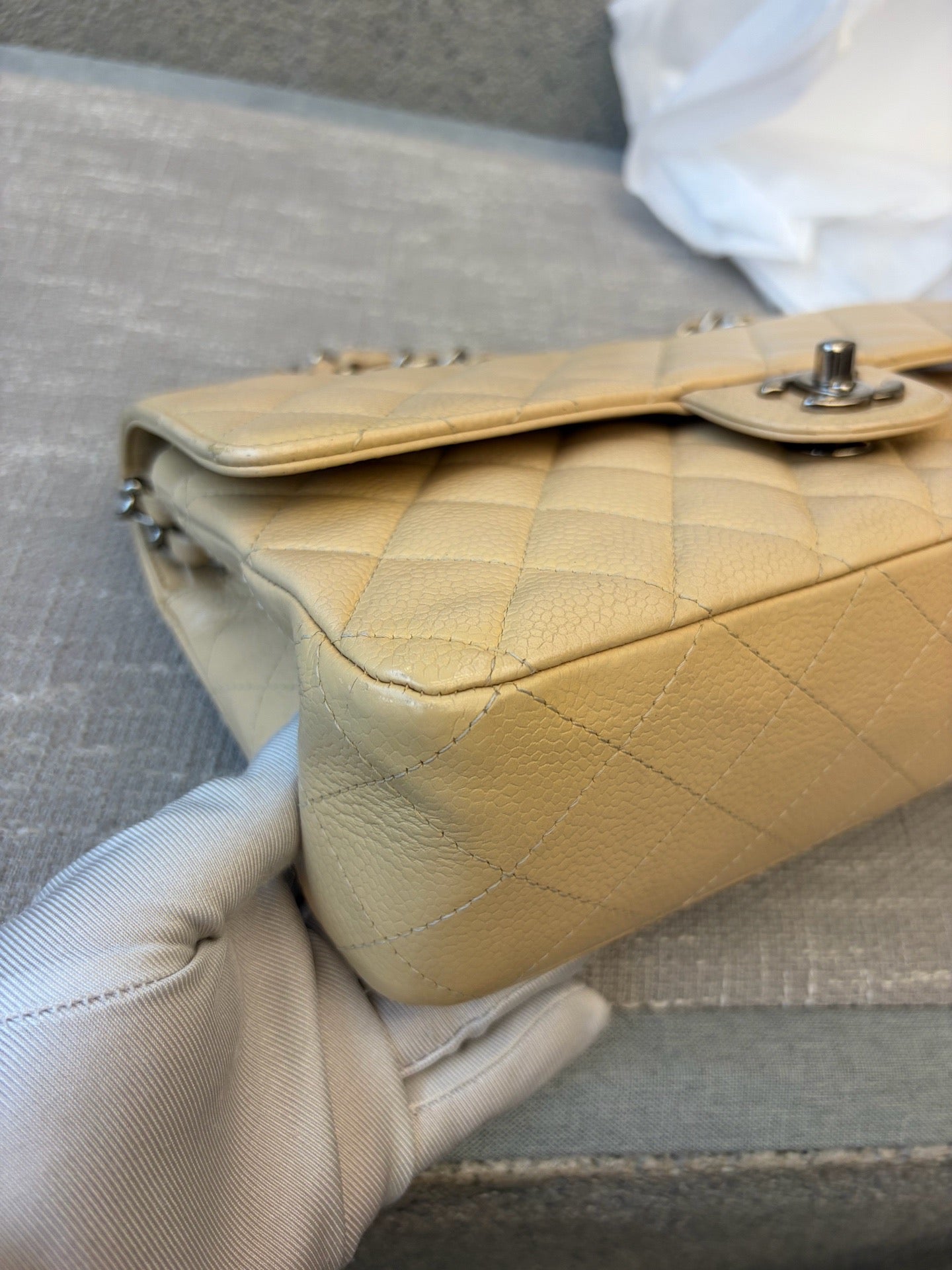 Preloved Chanel Classic Flap Medium