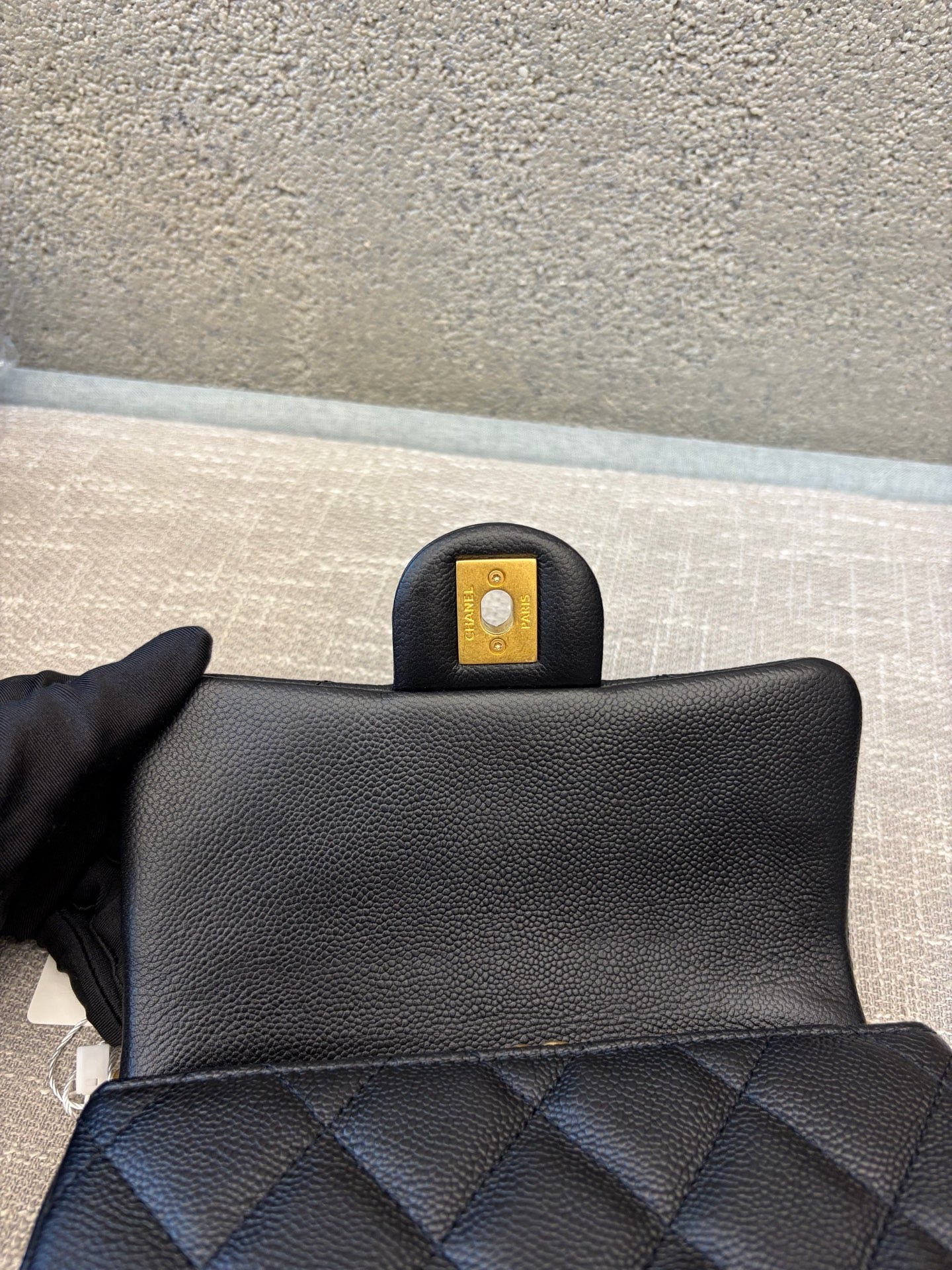 Preloved Chanel Black n Gold 23p Small Flap with Heart Adjustable Chain