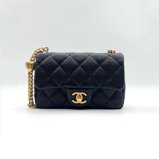Preloved Chanel Black n Gold 23p Small Flap with Heart Adjustable Chain