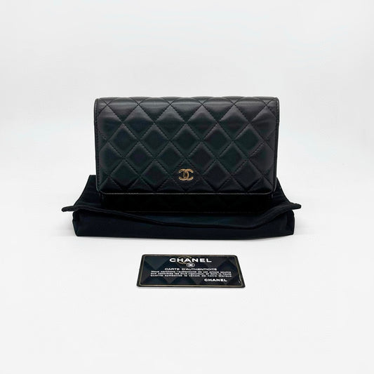Preloved Chanel Black n Gold Classic Wallet On Chain (WOC)