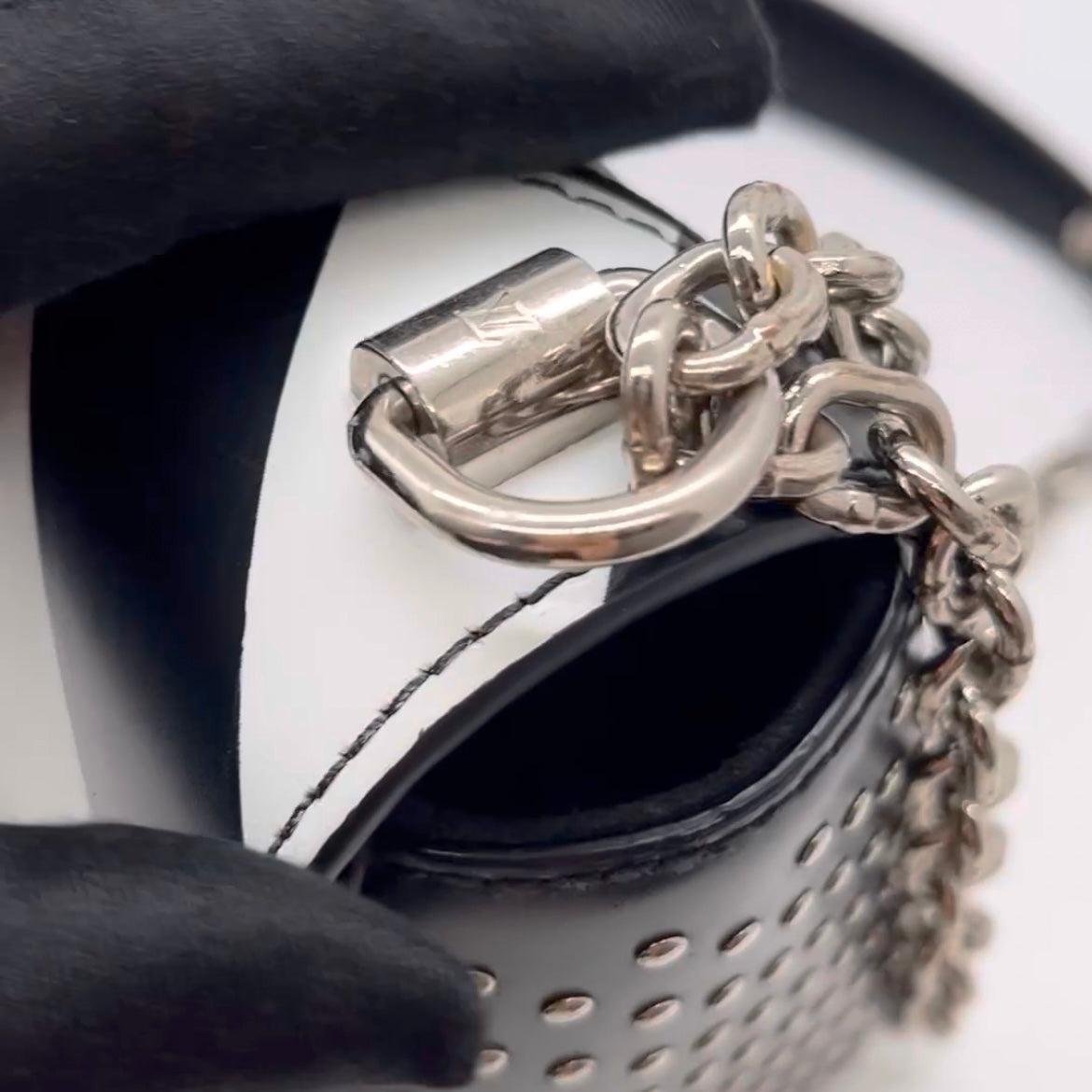 Preloved Louis Vuitton LV Twist MM