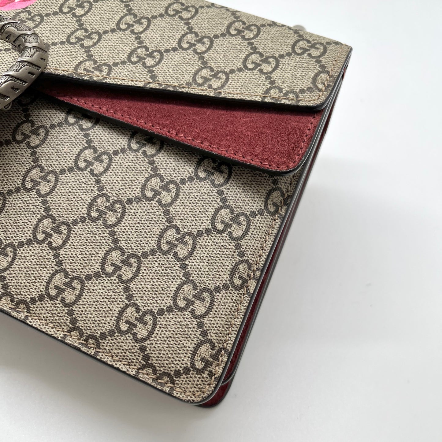 Preloved Gucci Dionysus Medium Shoulder Bag