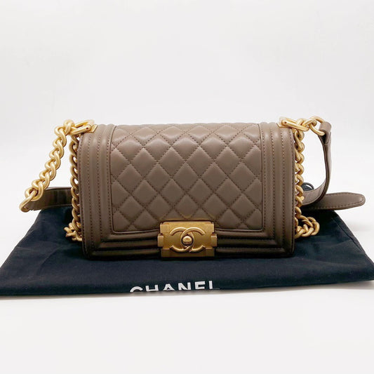 Preloved Chanel Boy Small