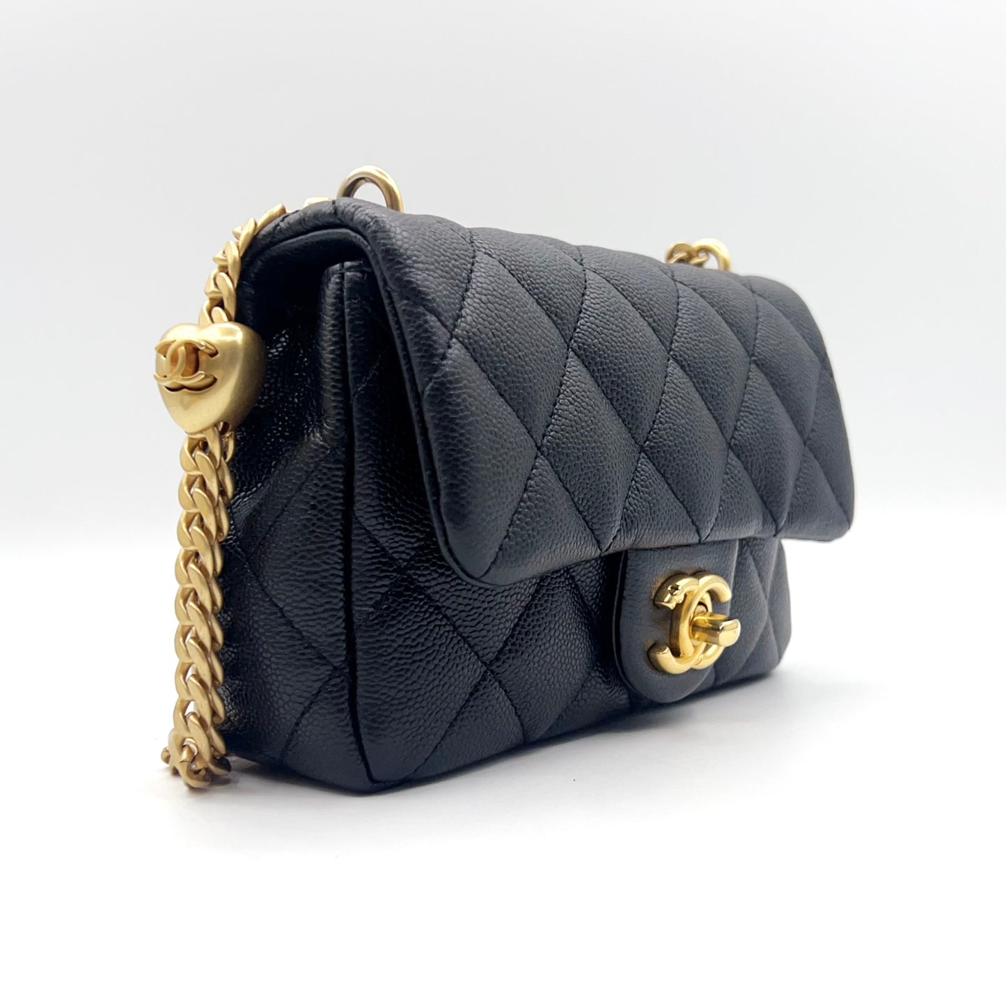 Preloved Chanel Black n Gold 23p Small Flap with Heart Adjustable Chain