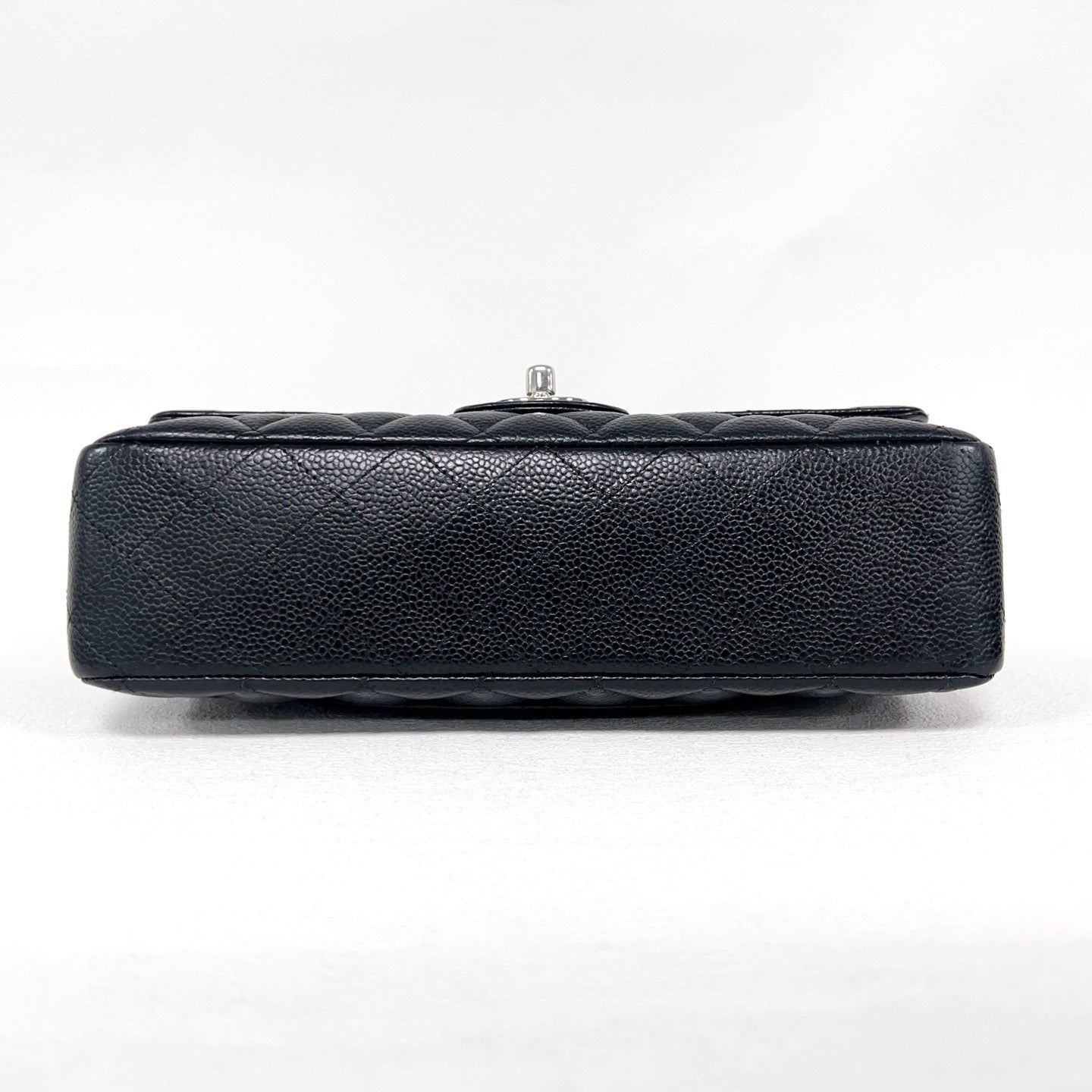 Preloved Chanel Classic Flap Medium