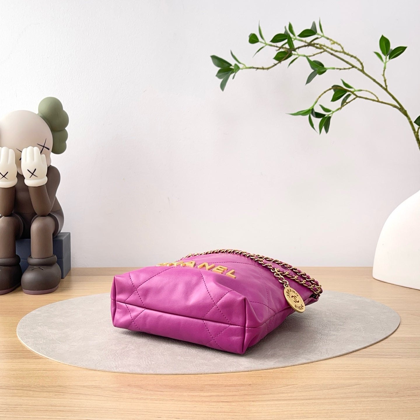 Preloved Chanel 22 Mini Bag 23B