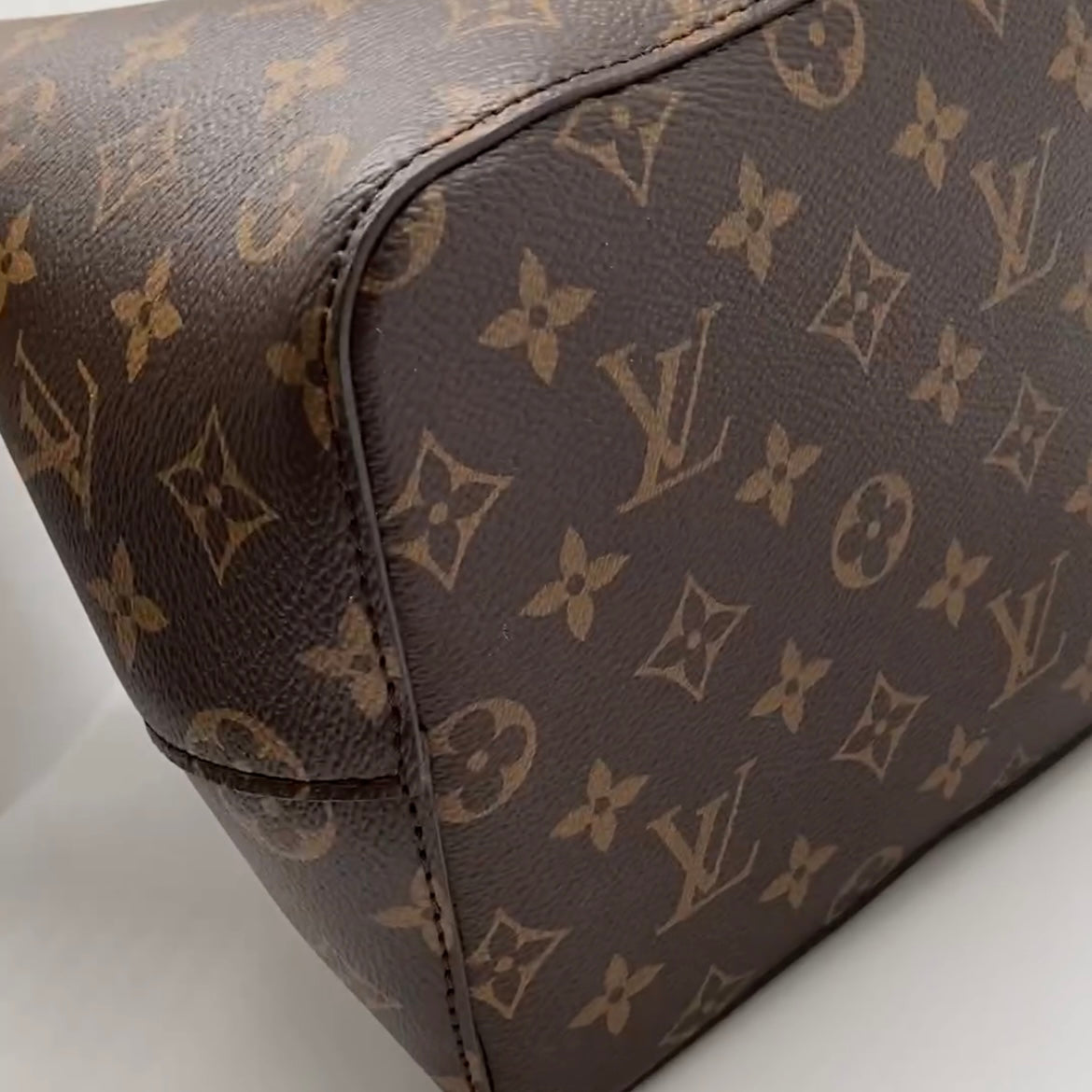 Preloved Louis Vuitton LV Neo Noe