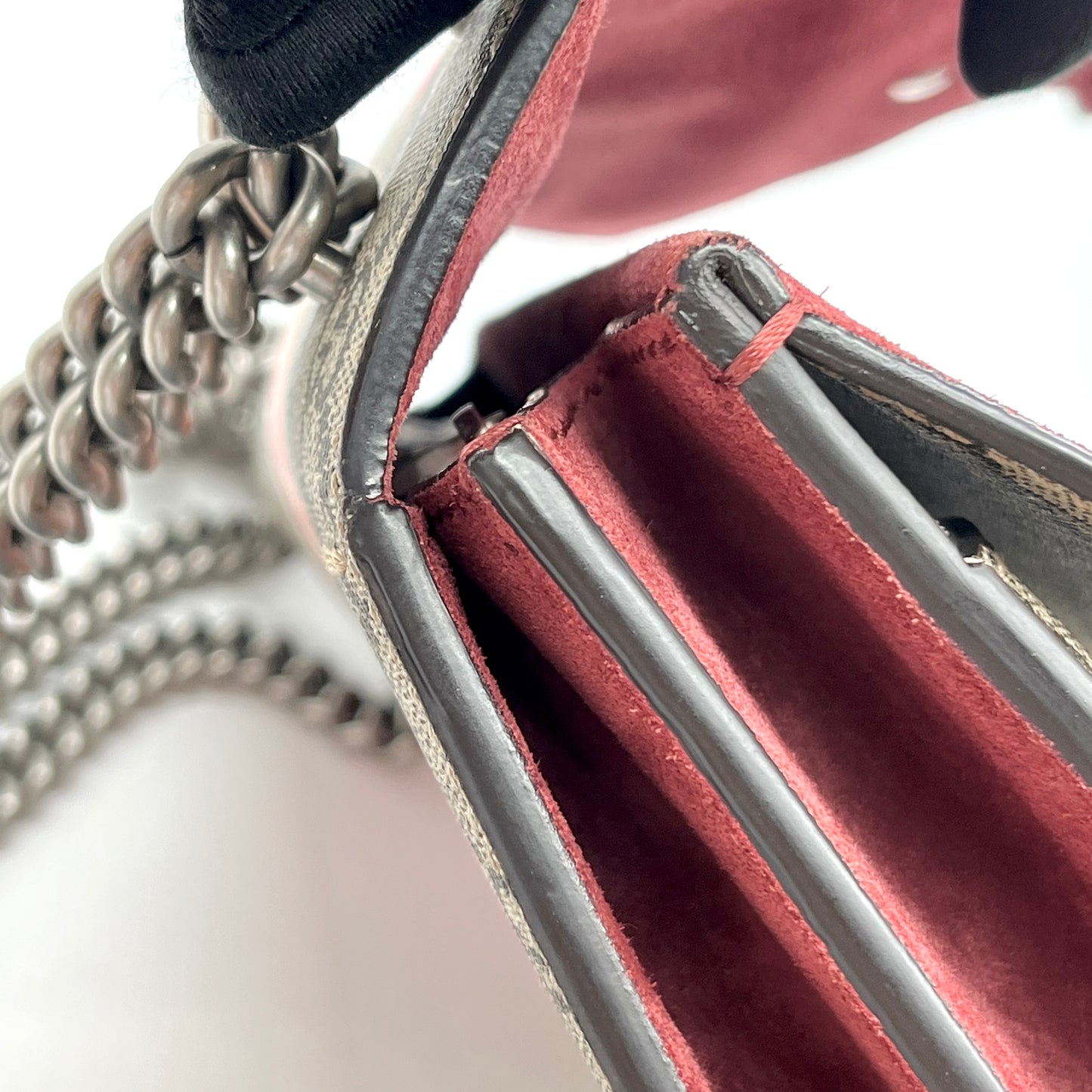 Preloved Gucci Dionysus Medium Shoulder Bag