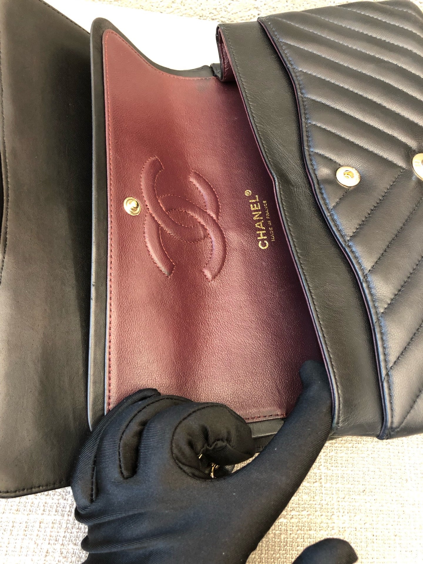 Preloved Chanel Black n Gold Classic Flap Chevron Medium