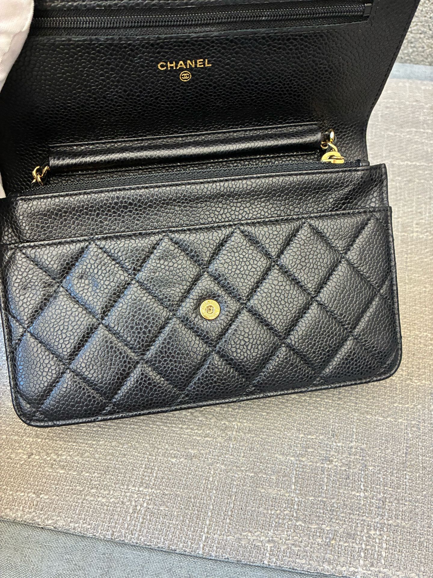 Preloved Chanel Black n Gold Classic Wallet On Chain (WOC)