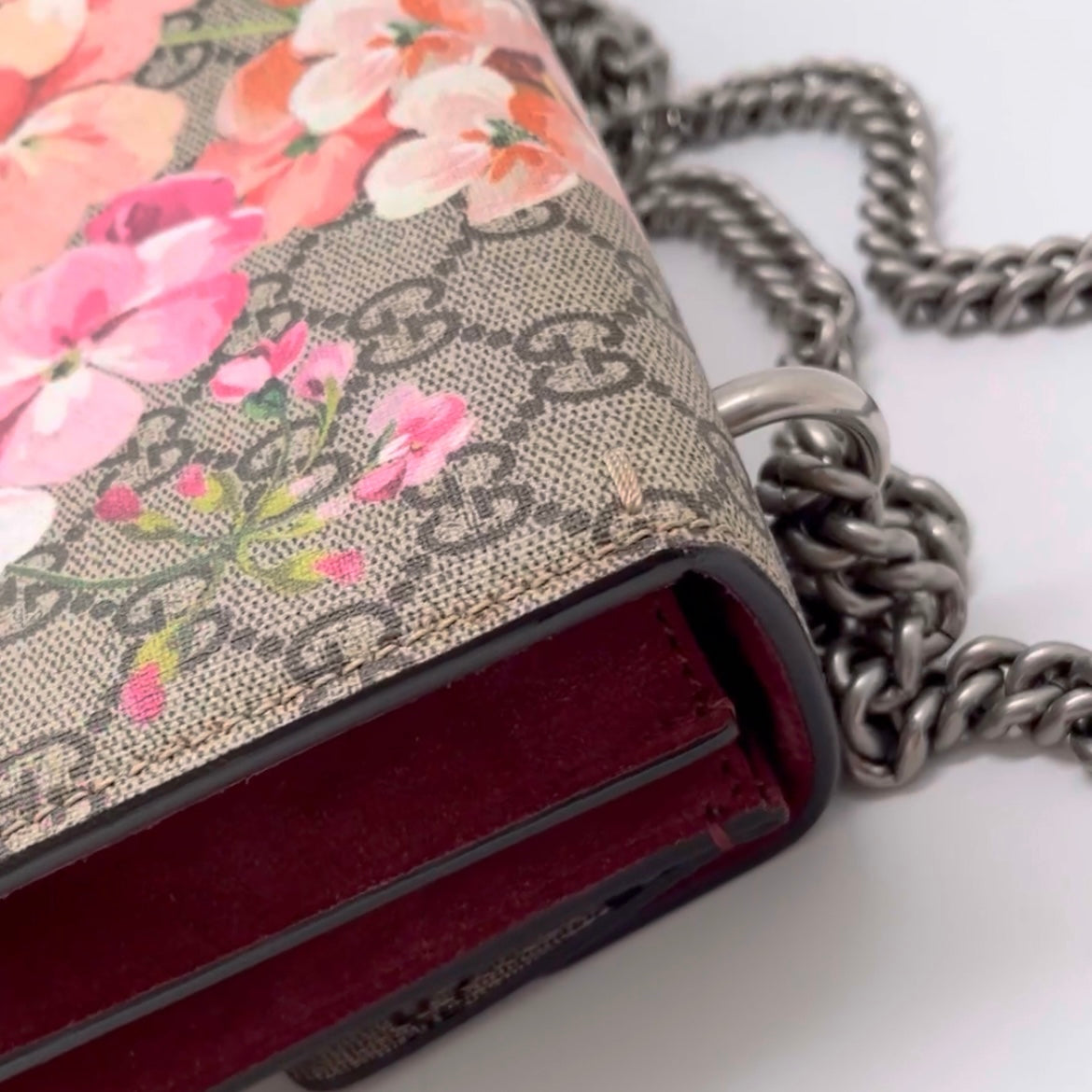 Preloved Gucci Dionysus Medium Shoulder Bag