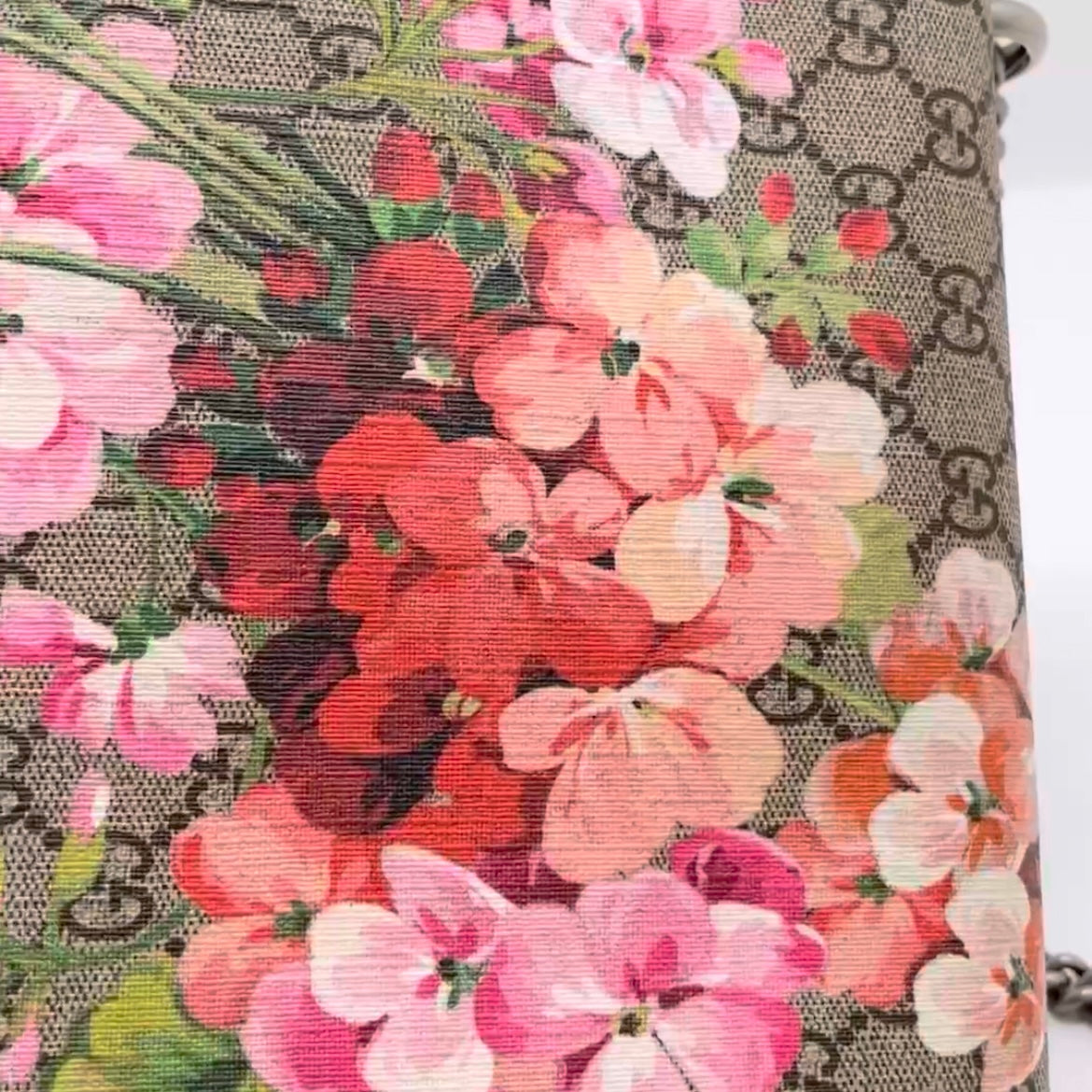 Preloved Gucci Dionysus Medium Shoulder Bag