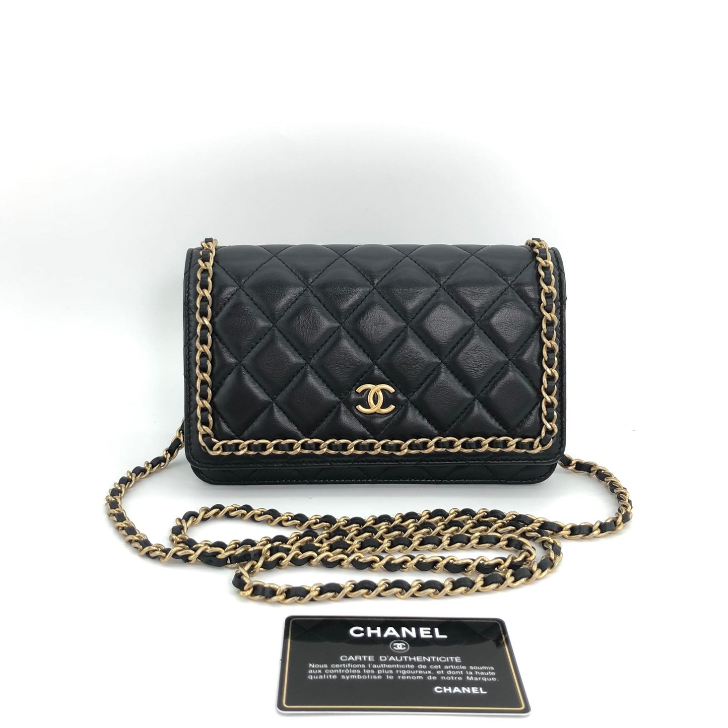 Preloved Chanel Black n Gold Chain Around Wallet On Chain WOC