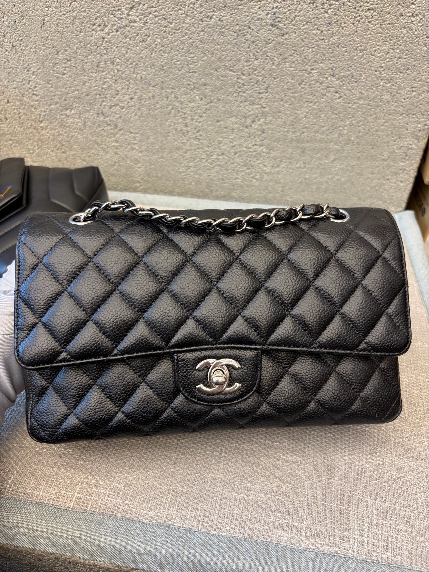 Preloved Chanel Classic Flap Medium