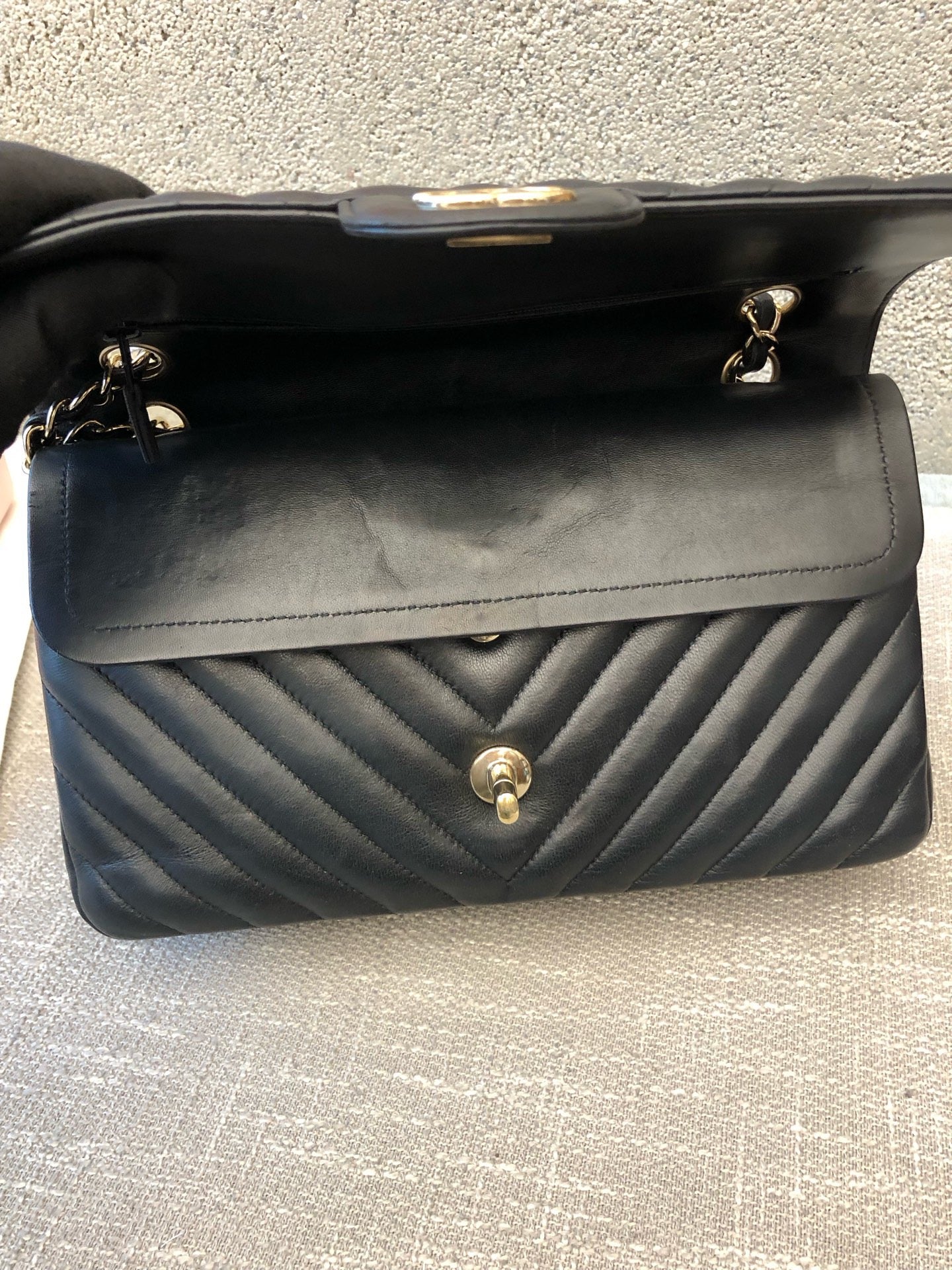 Preloved Chanel Black n Gold Classic Flap Chevron Medium