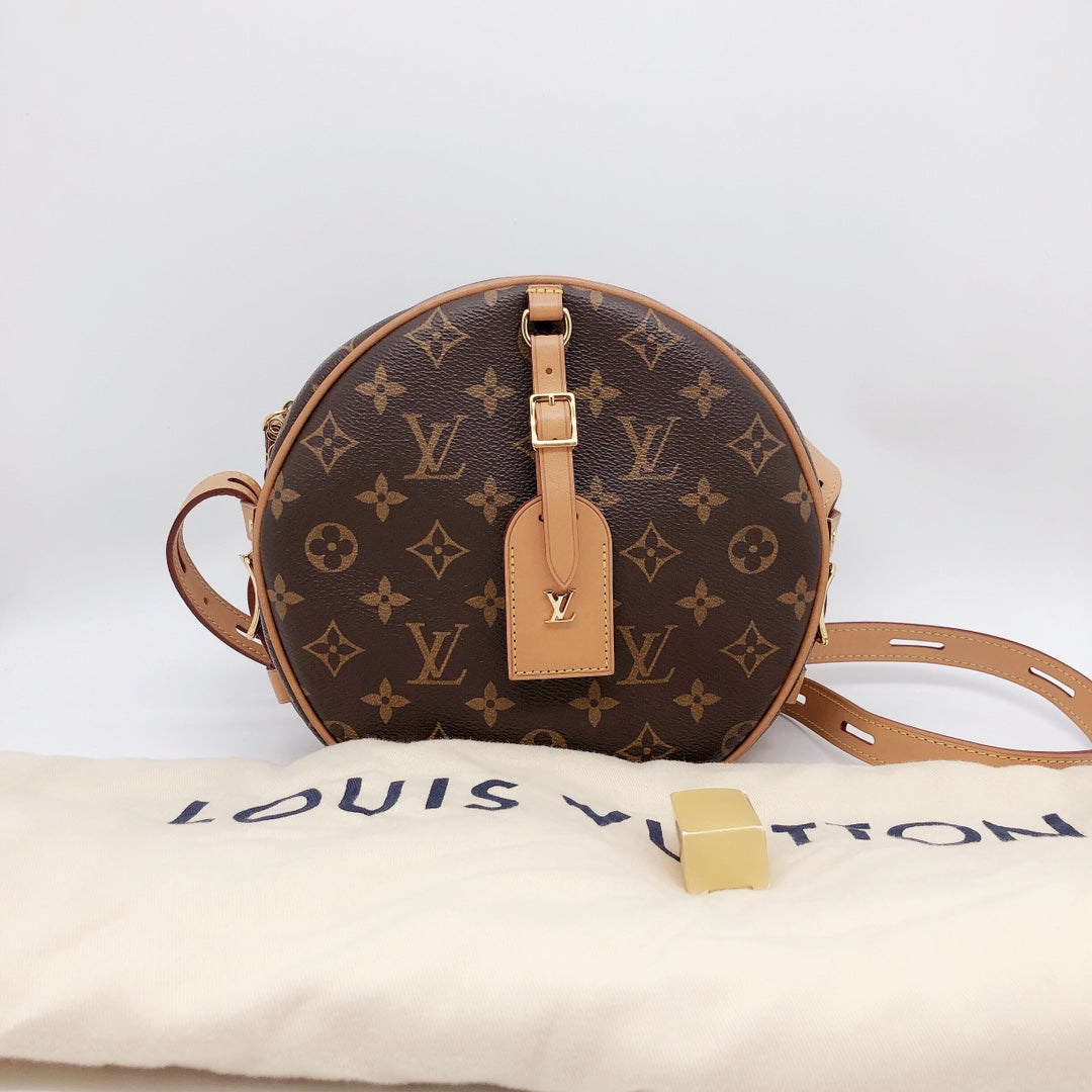 Louis Vuitton BOITE CHAPEAU SOUPLE MM Crossbody