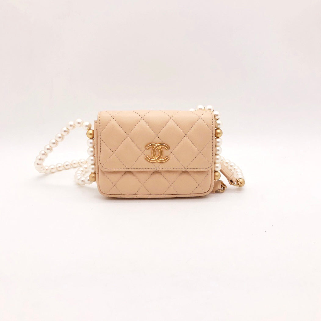 Chanel Black Quilted Caviar Card Holder with Chain - modaselle