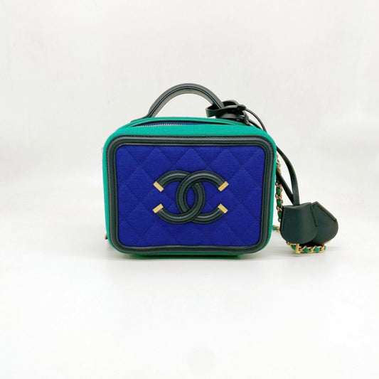 Preloved Chanel CC Filigree Vanity Case Small