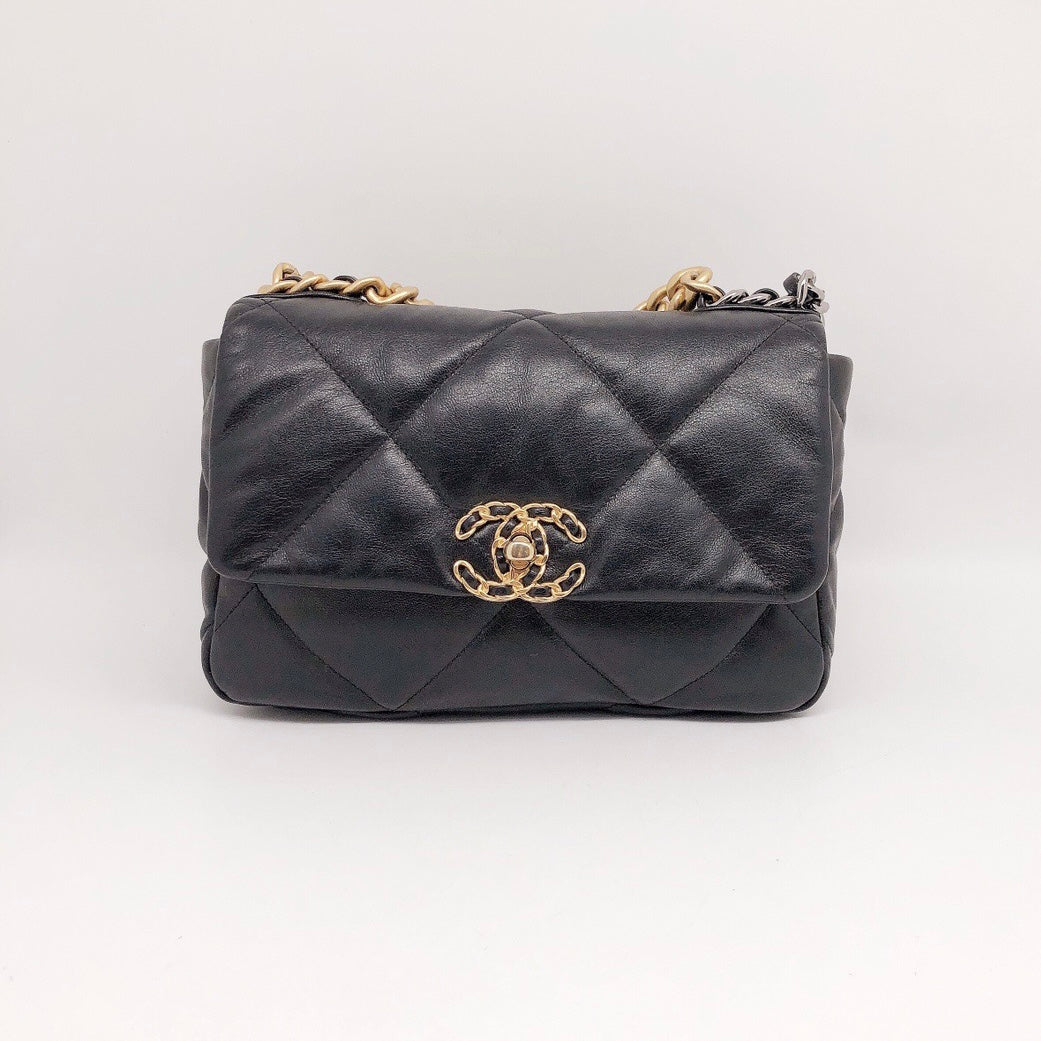 Chanel 19 Small, Caramel Lambskin Leather, Preowned in Box WA001