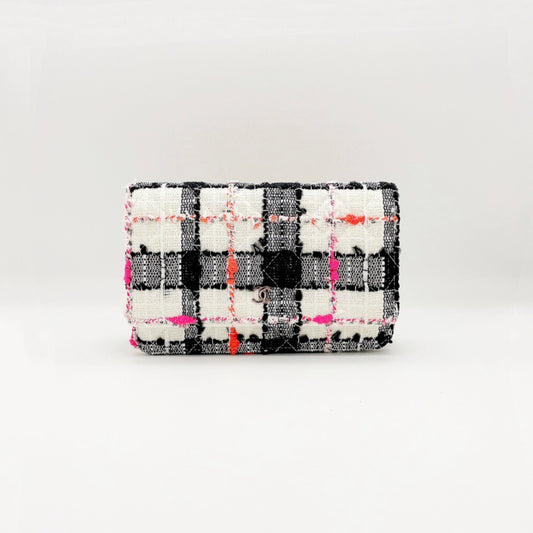 Preloved Chanel Limited Wallet On Chain (WOC)