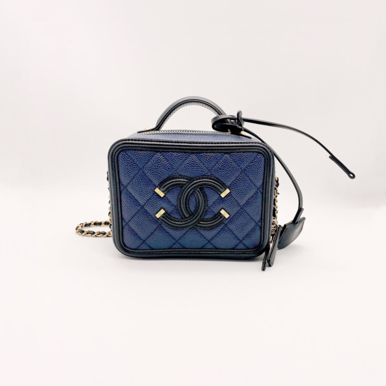 Preloved Chanel CC Filigree Vanity Case Small