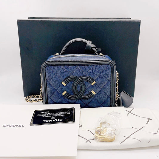 Preloved Chanel CC Filigree Vanity Case Small