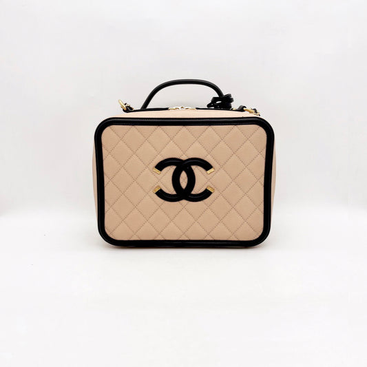 Preloved Chanel CC Filigree Vanity Case Large